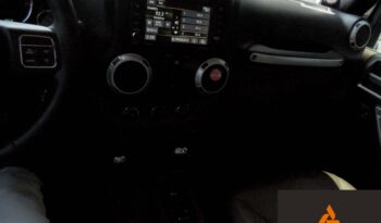 JEEP WRANGLER SAHARA 2014 NEGRO full